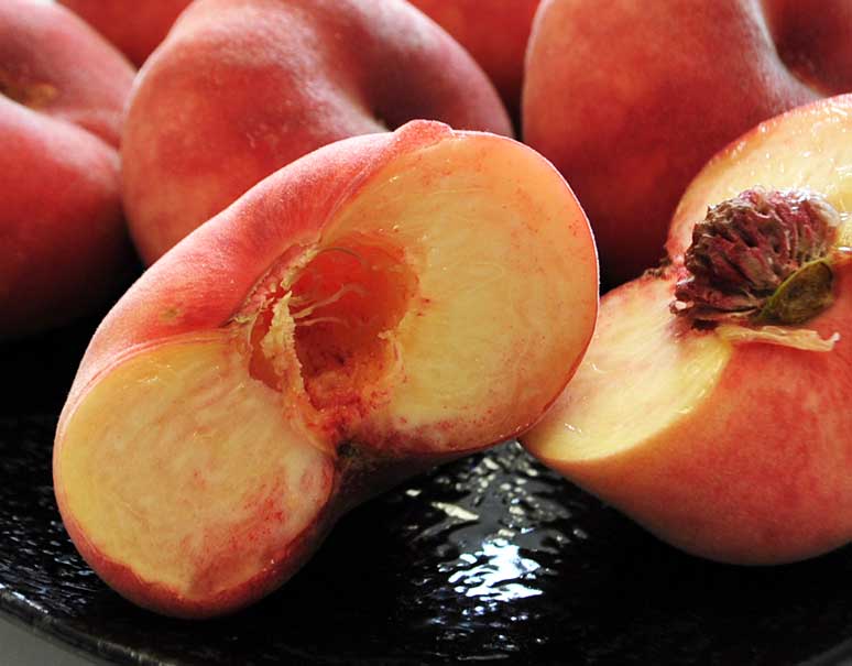 桃の歴史は奥が深い！紀元前から食されていた果物