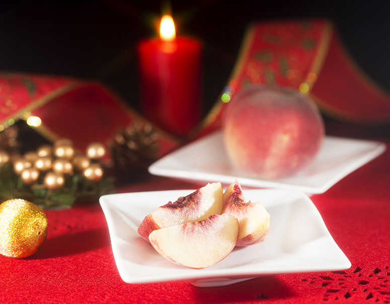冬に生の桃が食べたい…その願い、叶います！?「クリスマスピーチ」