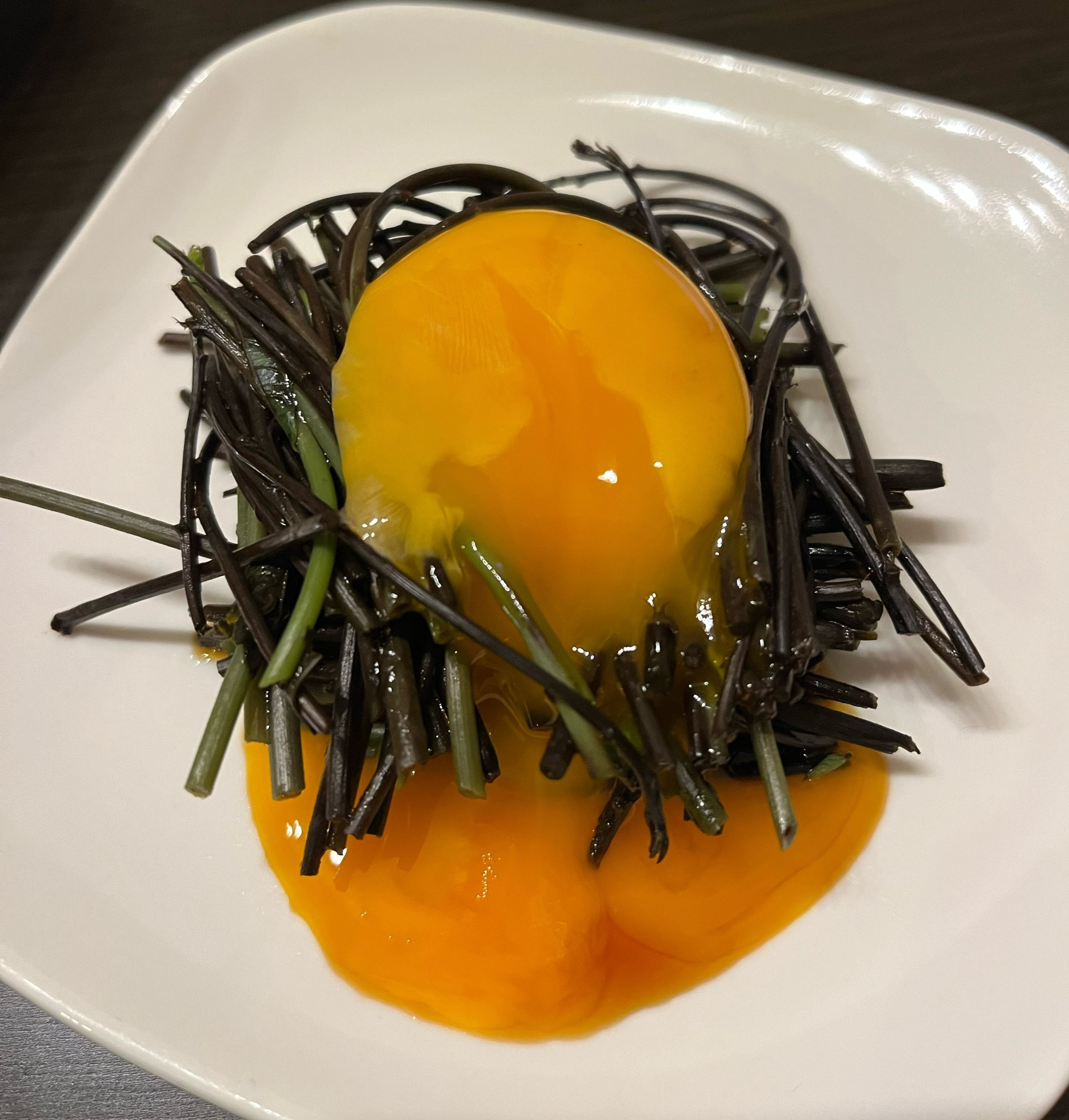 仲卸で出会ったアケビのつる・うるい | 豊洲市場ドットコムブログ