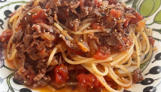 仙台牛切り落としでトマト煮込みなパスタ
